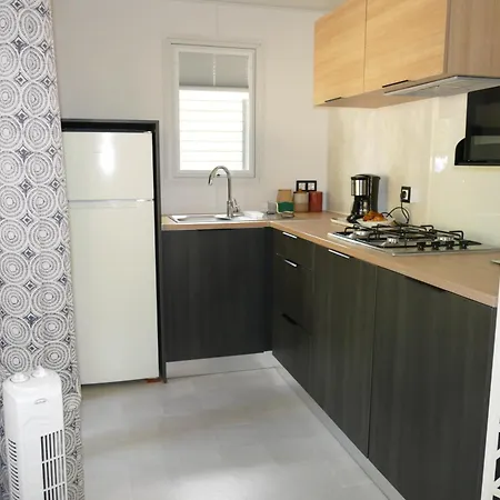 Le Vieux Colombier מוסטיה-סן-מארי